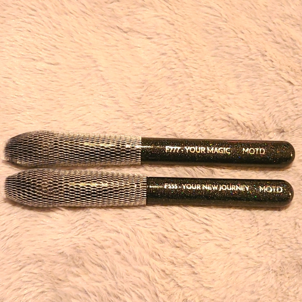 Set of motd brushes f555 and f777